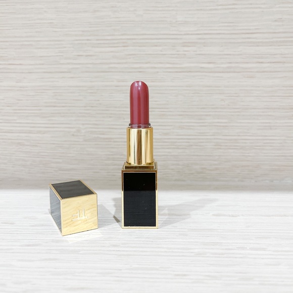 LAST CHANCE (till3/12) Tom Ford luxurious lipstick - Picture 4 of 7